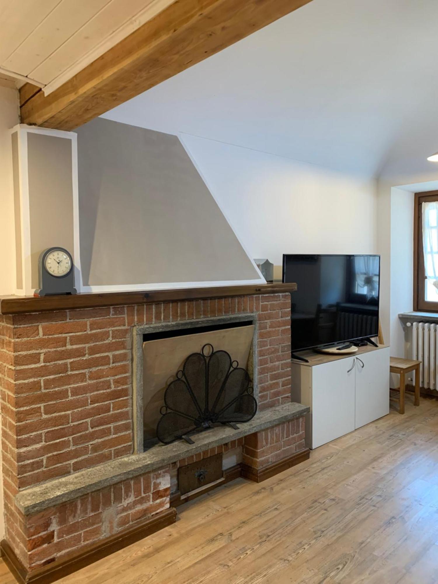 Casarte: Monolocale Terra Appartement Alpignano Buitenkant foto