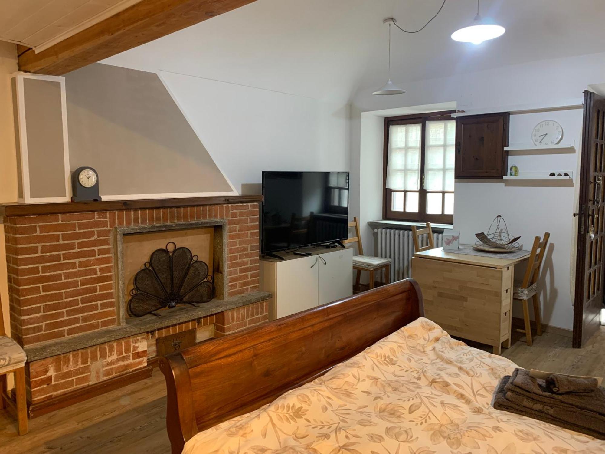 Casarte: Monolocale Terra Appartement Alpignano Buitenkant foto